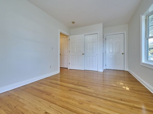 32 Beach St 1, Boston MA 02122