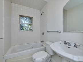 32 Beach St 1, Boston MA 02122