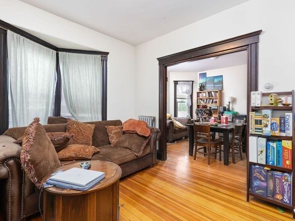 34 Belknap St, Somerville MA 02144