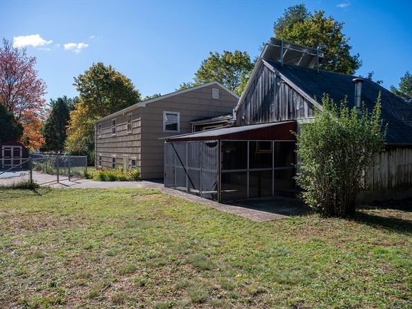 154 Winter St, Hanover MA 02339