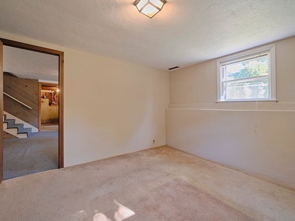 154 Winter St, Hanover MA 02339