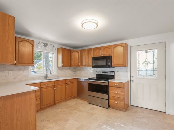 74 Martin, Wareham MA 02532
