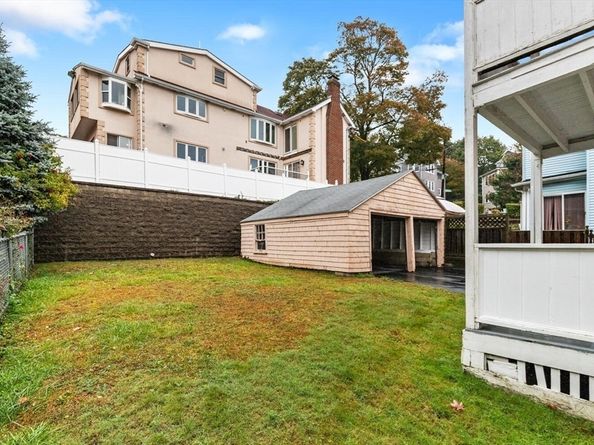 5-7 Mason Rd, Watertown MA 02472