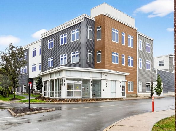 60 Cross St 315, Somerville MA 02145