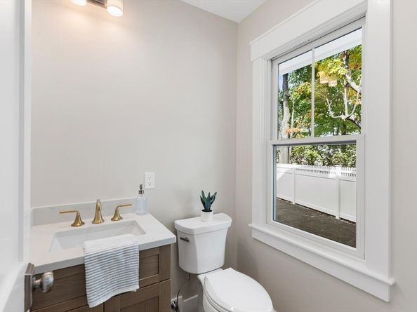 144 Dexter Ave, Watertown MA 02472