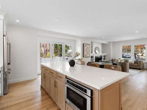 144 Dexter Ave, Watertown MA 02472