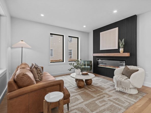 16 Bonair St 16, Somerville MA 02145