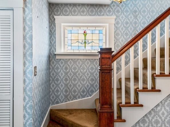 83 Commodore Rd, Worcester MA 01602