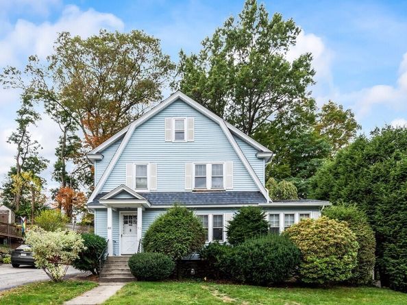 83 Commodore Rd, Worcester MA 01602