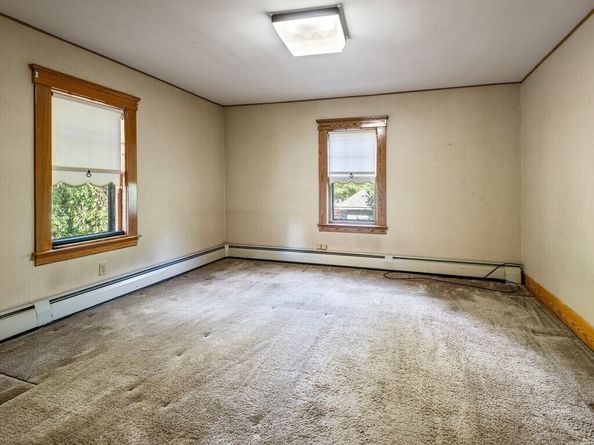 83 Commodore Rd, Worcester MA 01602
