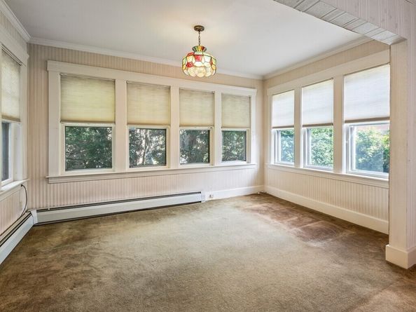 83 Commodore Rd, Worcester MA 01602