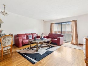 94 Beaconsfield Rd 201, Brookline MA 02445