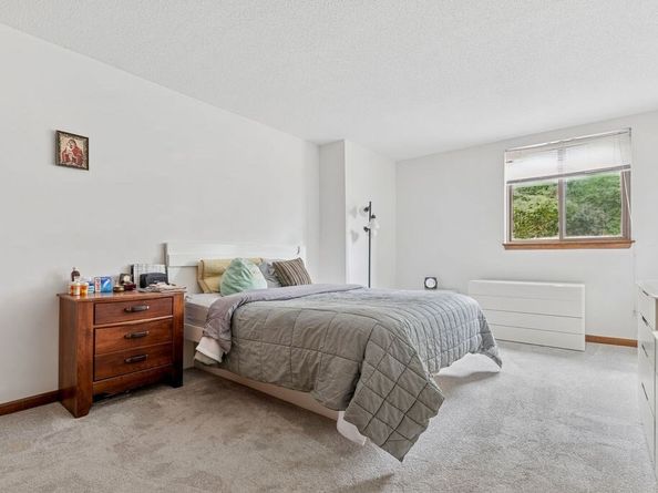 94 Beaconsfield Rd 201, Brookline MA 02445