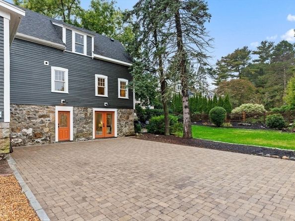 19 Linden Street, Marblehead MA 01945