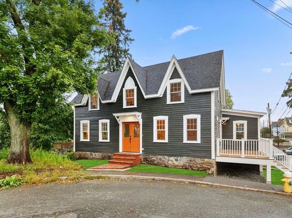 19 Linden Street, Marblehead MA 01945