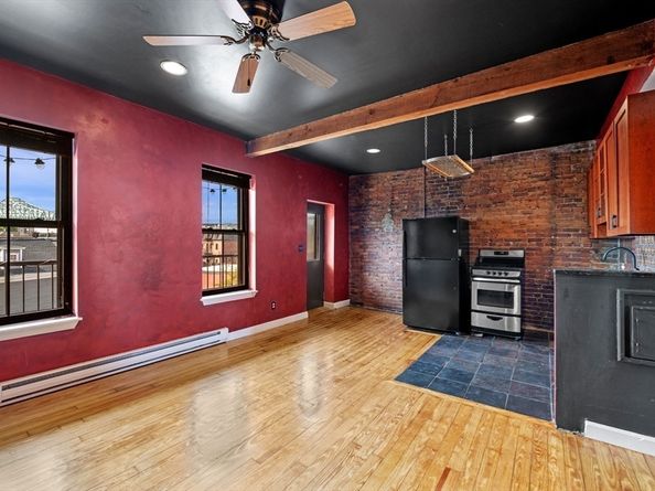 40 Williams St C, Chelsea MA 02150