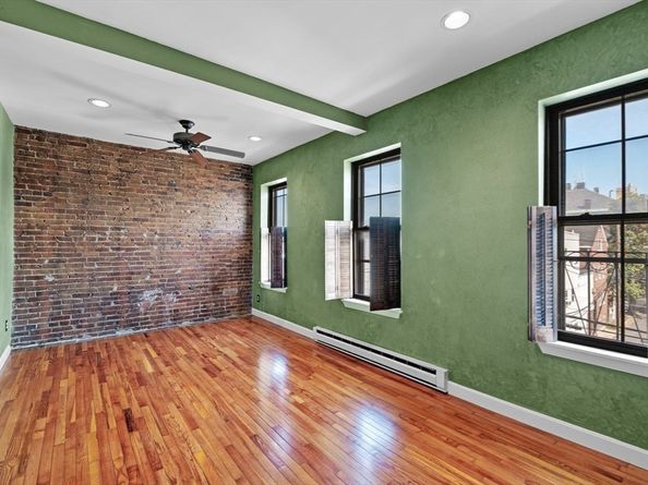 40 Williams St C, Chelsea MA 02150