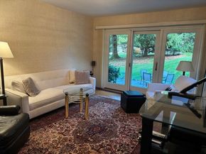 28 Clovelly, Wellesley MA 02481