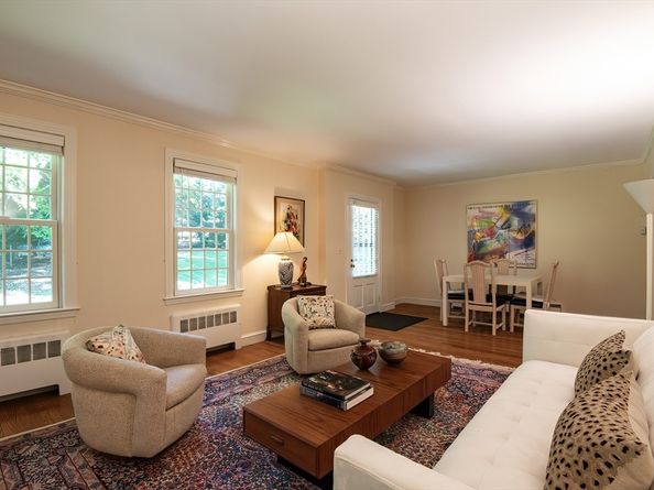 28 Clovelly, Wellesley MA 02481
