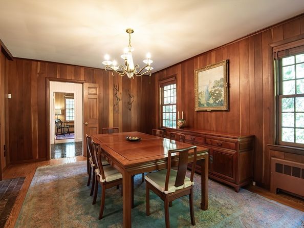 28 Clovelly, Wellesley MA 02481