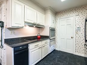 28 Clovelly, Wellesley MA 02481