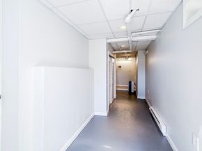 4 Longfellow Rd, Worcester MA 01602