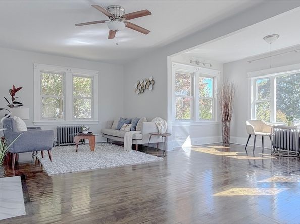 4 Longfellow Rd, Worcester MA 01602