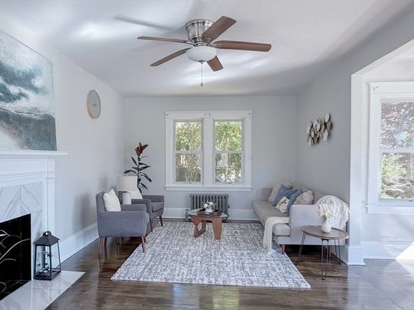 4 Longfellow Rd, Worcester MA 01602