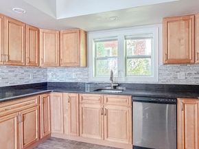 4 Longfellow Rd, Worcester MA 01602