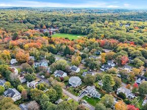 51 Boulder Brook Rd, Wellesley MA 02481