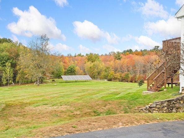 356 Hunt Rd, Oakham MA 01068