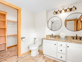 356 Hunt Rd, Oakham MA 01068
