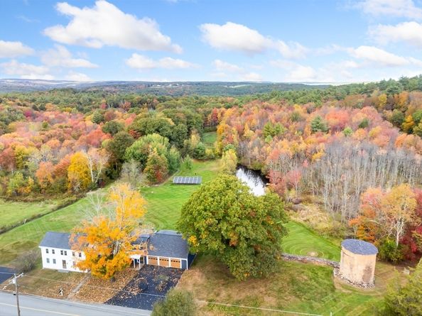 356 Hunt Rd, Oakham MA 01068