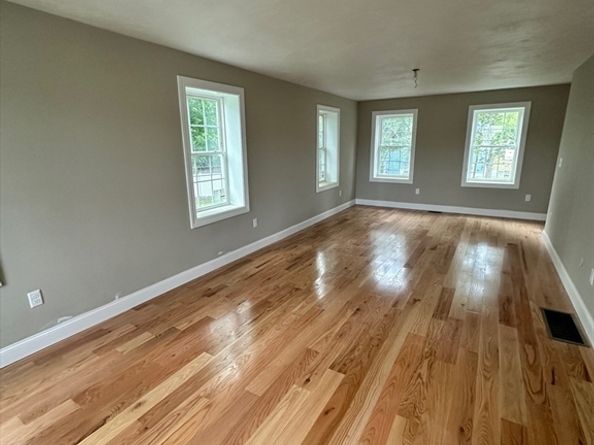 17 Mazzeo Dr, Randolph MA 02368