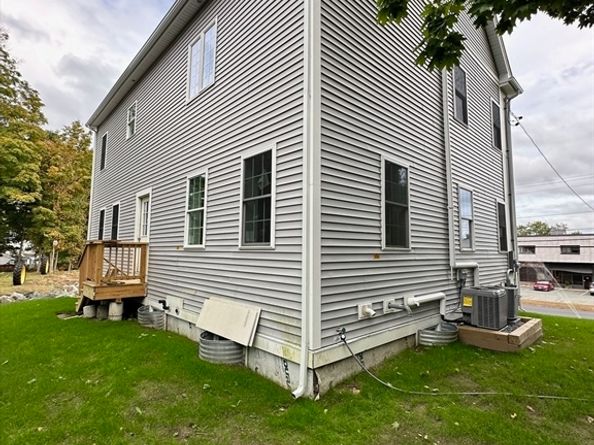 17 Mazzeo Dr, Randolph MA 02368
