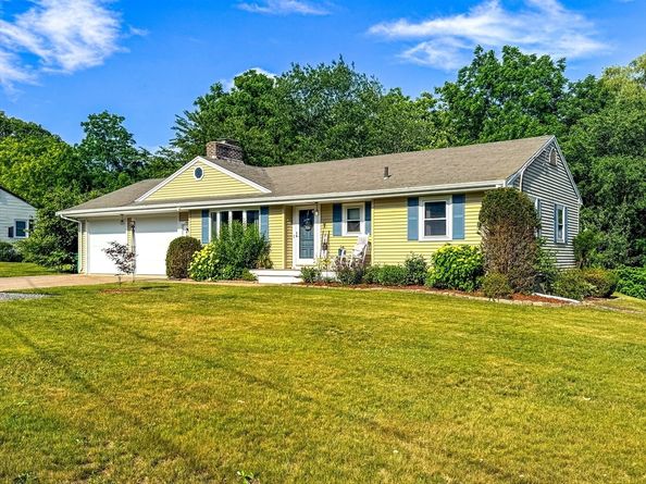19 Hawthorne Rd, Ashland MA 01721