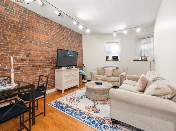 30 Peterborough H, Boston MA 02215