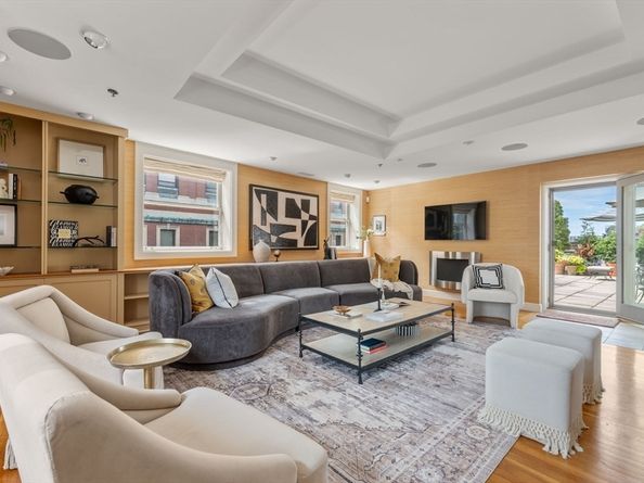 57 E Concord St 9, Boston MA 02118