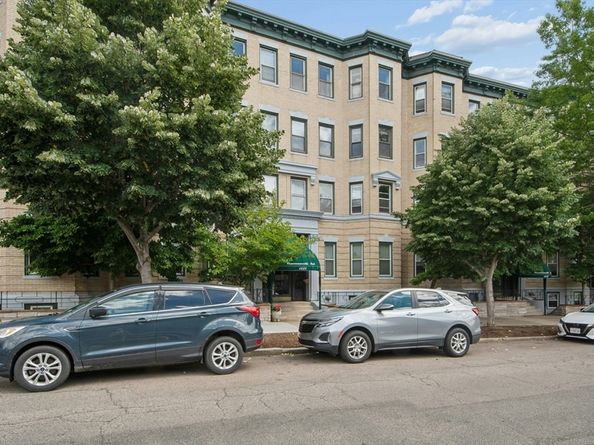1423 Commonwealth 503, Boston MA 02135