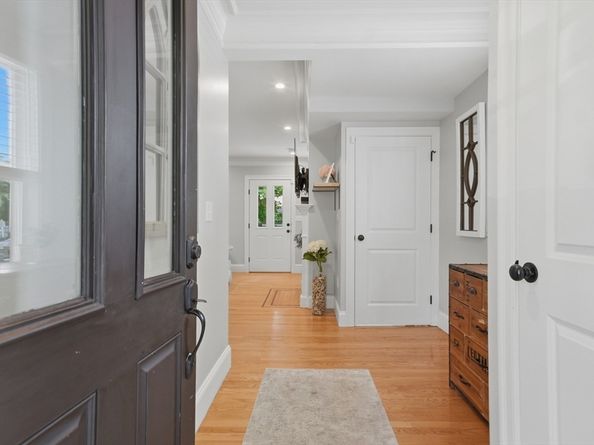 19 Eliot St 2, Natick MA 01760