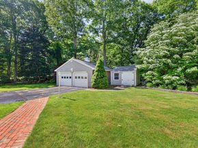111 North St, Grafton MA 01519