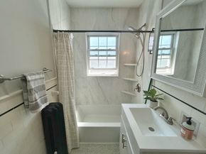 18 Ropes St 2R, Salem MA 01970