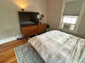 18 Ropes St 2R, Salem MA 01970