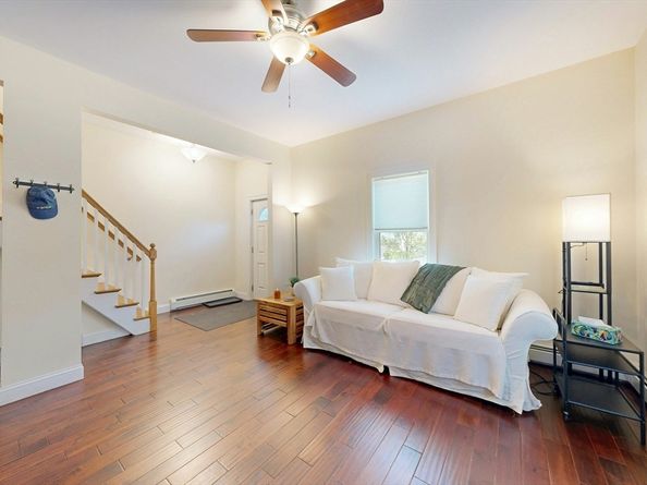 63 Albion St 63, Medford MA 02155