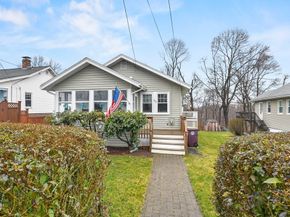 43 Harding Ave, Weymouth MA 02188