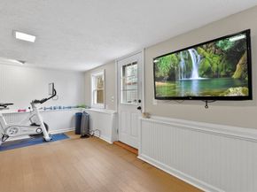 43 Harding Ave, Weymouth MA 02188
