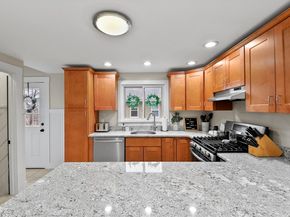 43 Harding Ave, Weymouth MA 02188