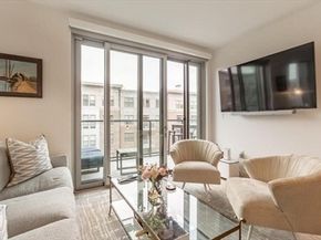 45 Lewis St 401, Boston MA 02128