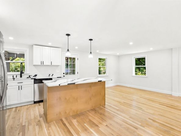 29 Sumner St, Canton MA 02021