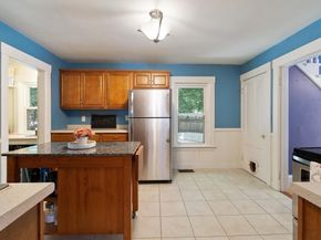 24 Bennett Pl, Leominster MA 01453